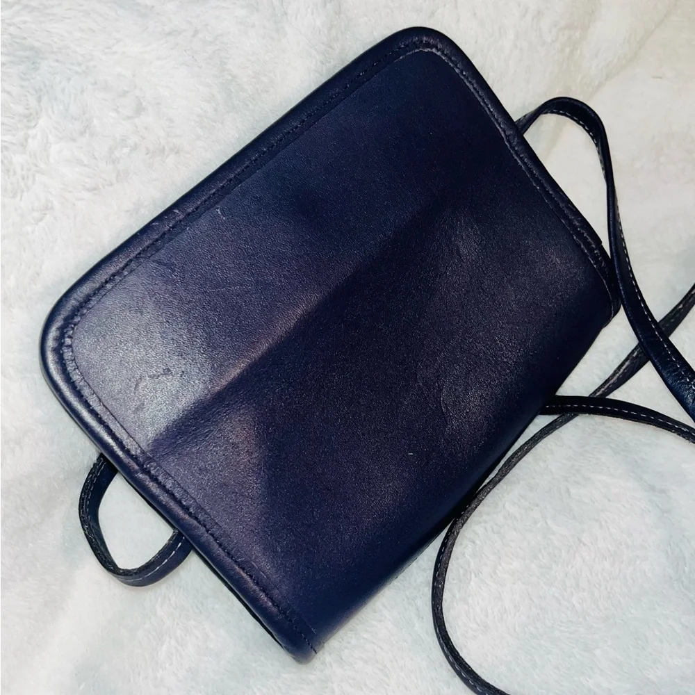 COACH Vintage Purple Leather Crossbody RARE! 💜 - Picture 2 of 11